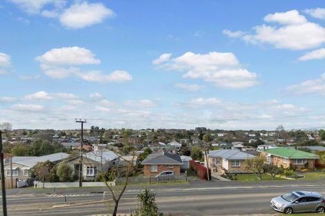 Photo of property in 12 Mahoe Street, Melville, Hamilton, 3206