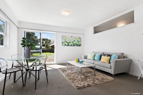 Photo of property in 34 Kohekohe Street, New Lynn, Auckland, 0600