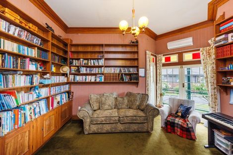 Photo of property in 77 East Street, Feilding, 4702