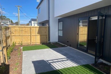 Photo of property in 2/37 Heywood Terrace, Richmond, Christchurch, 8013