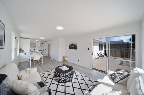 Photo of property in 5 Mikasa Place, Mangere, Auckland, 2022