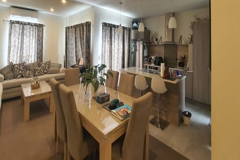 Photo of property in 61 Grove Road, Papakura, 2110