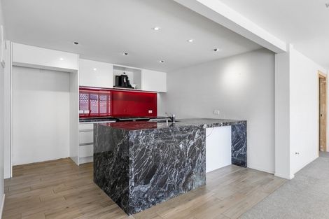 Photo of property in 30 Marine Parade, Mount Maunganui, 3116
