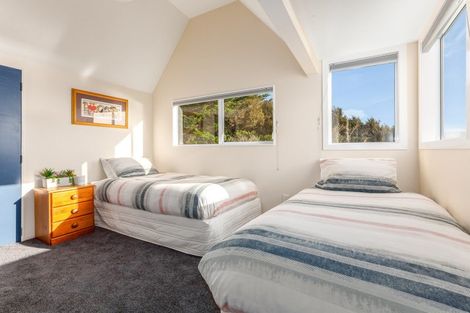 Photo of property in 22a Kahu Road, Paremata, Porirua, 5024