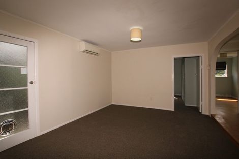 Photo of property in 41 Derwent Crescent, Titirangi, Auckland, 0604