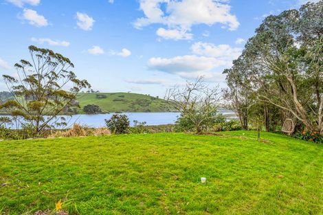 Photo of property in 111 Wharf Road, Port Albert, Wellsford, 0973