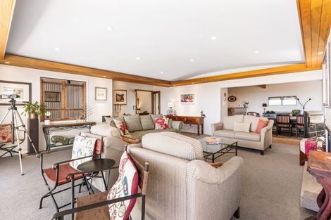 Photo of property in 9 Braemar Road, Castor Bay, Auckland, 0620