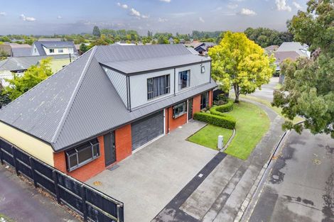 Photo of property in 10 Pyatt Place, Redwood, Christchurch, 8051