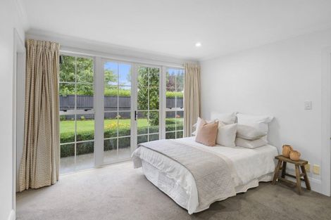 Photo of property in 24 Felstead Place, Avonhead, Christchurch, 8042