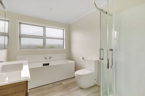 Photo of property in 1 Tieke Lane, Kenepuru, Porirua, 5022