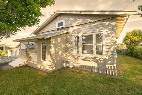 Photo of property in 31 Forest Lake Road, Forest Lake, Hamilton, 3200