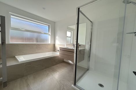 Photo of property in 28a Hooker Avenue, Bryndwr, Christchurch, 8053