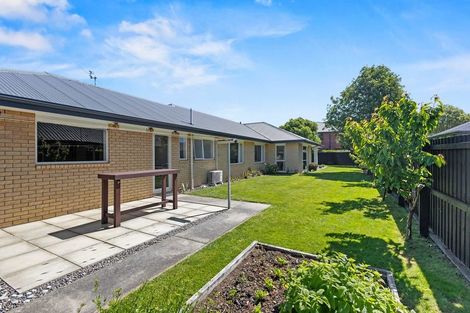 Photo of property in 6 Rawei Place, Harewood, Christchurch, 8051
