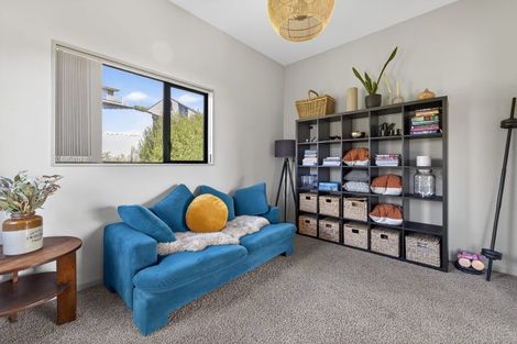 Photo of property in 16 Stoneyridge Close, Mount Pleasant, Christchurch, 8081