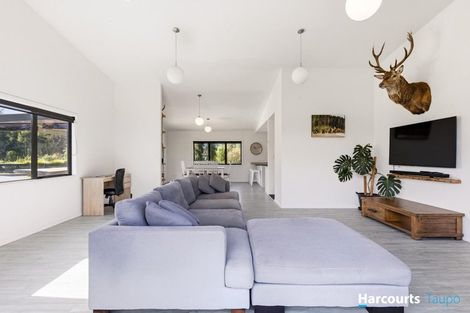 Photo of property in 92 Lisland Drive, Kinloch, Taupo, 3377