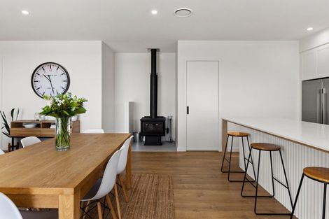 Photo of property in 4 Te Roera Drive, Taradale, Napier, 4112
