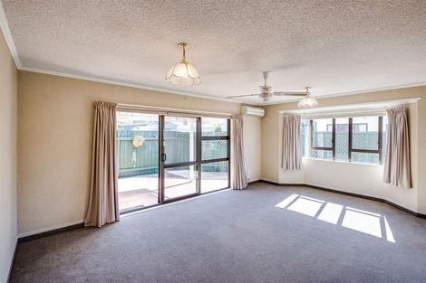 Photo of property in 1/52 Avondale Road, Taradale, Napier, 4112