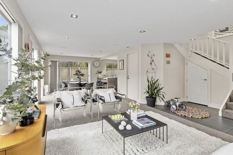 Photo of property in 41 Forres Street, Seatoun, Wellington, 6022