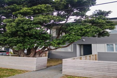 Photo of property in 11/2u Stone Street, Miramar, Wellington, 6022