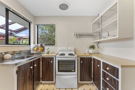 Photo of property in 72 Fraser Drive, Feilding, 4702