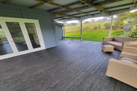 Photo of property in 22 Mudgeways Road, Massey, Auckland, 0614