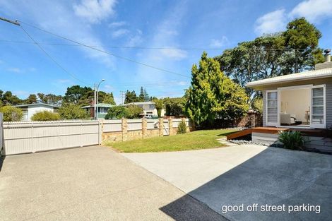 Photo of property in 24 Helena Street, Massey, Auckland, 0614