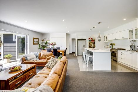 Photo of property in 11 Te Heipora Place, Havelock North, 4130