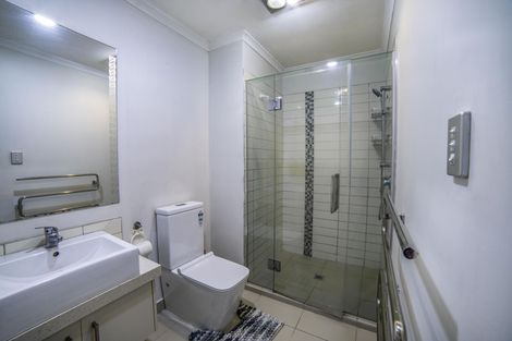 Photo of property in 16 Reins Road, Takanini, 2112