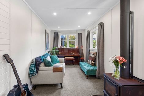 Photo of property in 14b Toi Street, Otaki Beach, Otaki, 5512