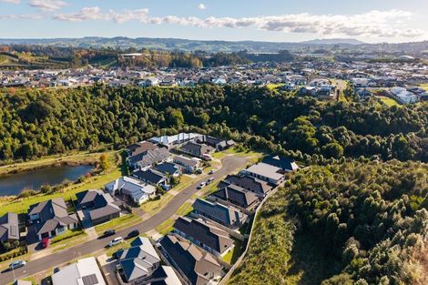Photo of property in 79 Pakanga Grove, Pyes Pa, Tauranga, 3112