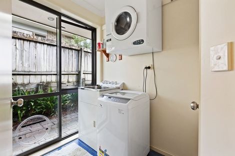 Photo of property in 34 Fleetwood Drive, Henderson, Auckland, 0612