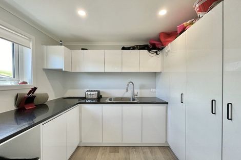 Photo of property in 154 Amesbury Drive, Churton Park, Wellington, 6037