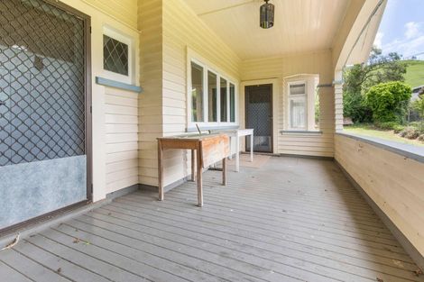 Photo of property in 53 Goldfinch Street, Taihape, 4720