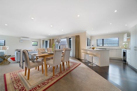 Photo of property in 5 Mcwhirters Farm Lane, Massey, Auckland, 0614