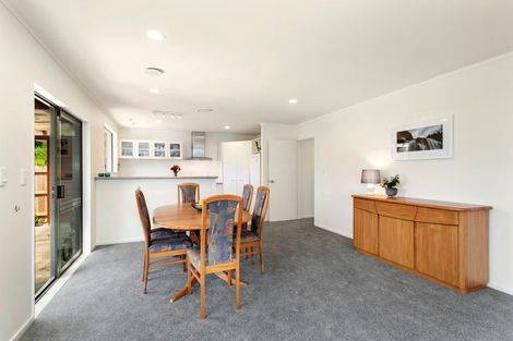 Photo of property in 10a Park Avenue, Tawa, Wellington, 5028