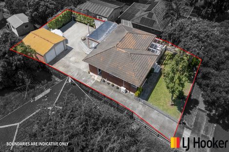 Photo of property in 8 Leaver Place, Weymouth, Auckland, 2103