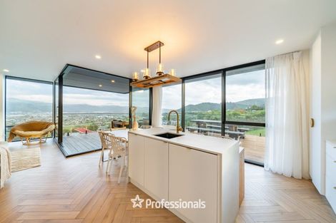 Photo of property in 37 Percy Kinsman Crescent, Riverstone Terraces, Upper Hutt, 5018