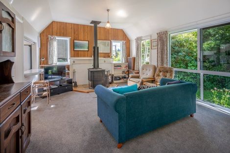 Photo of property in 4 Cemetery Road, Wainui, French Farm, 7582