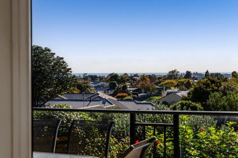 Photo of property in 23f Veale Road, Frankleigh Park, New Plymouth, 4310