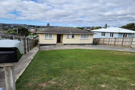 Photo of property in 80 Tireti Road, Titahi Bay, Porirua, 5022