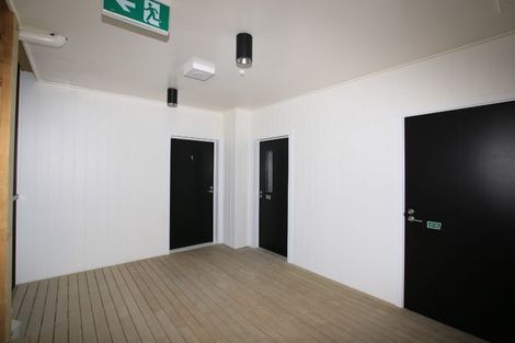 Photo of property in 1/167 Hobsonville Point Road, Hobsonville, Auckland, 0616