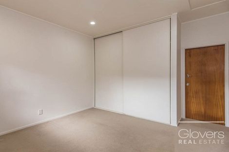 Photo of property in 4214a/2 Great North Road, Glendene, Auckland, 0602