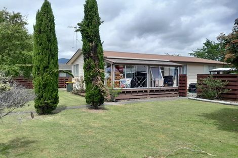 Photo of property in 9 Cypress Grove, Paraparaumu, 5032