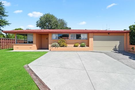 Photo of property in 16 Beverley Crescent, Hillcrest, Hamilton, 3216