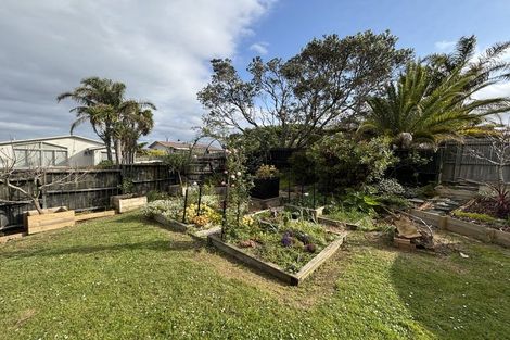 Photo of property in 49a Everard Avenue, Army Bay, Whangaparaoa, 0930