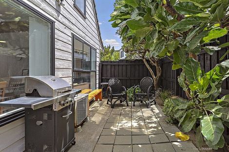 Photo of property in 14a Lyall Parade, Lyall Bay, Wellington, 6022