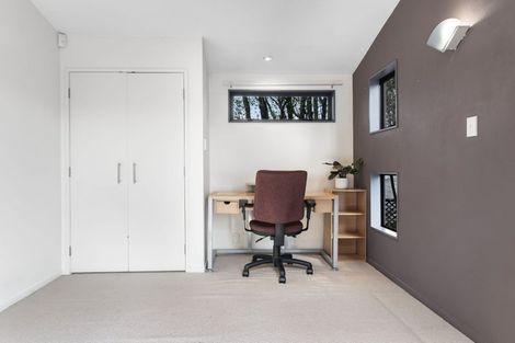 Photo of property in 9 Ginders Drive, Massey, Auckland, 0614