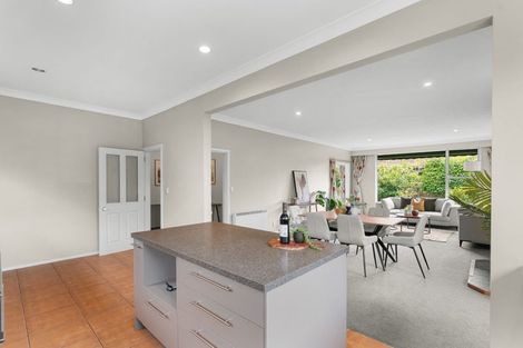 Photo of property in 10 Highfield Place, Avonhead, Christchurch, 8042