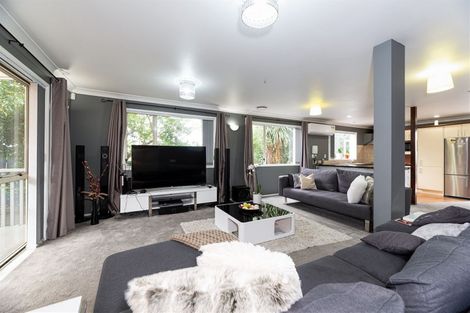 Photo of property in 137 Te Atatu Road, Te Atatu South, Auckland, 0610