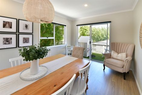 Photo of property in 19 John Road, Stanmore Bay, Whangaparaoa, 0932